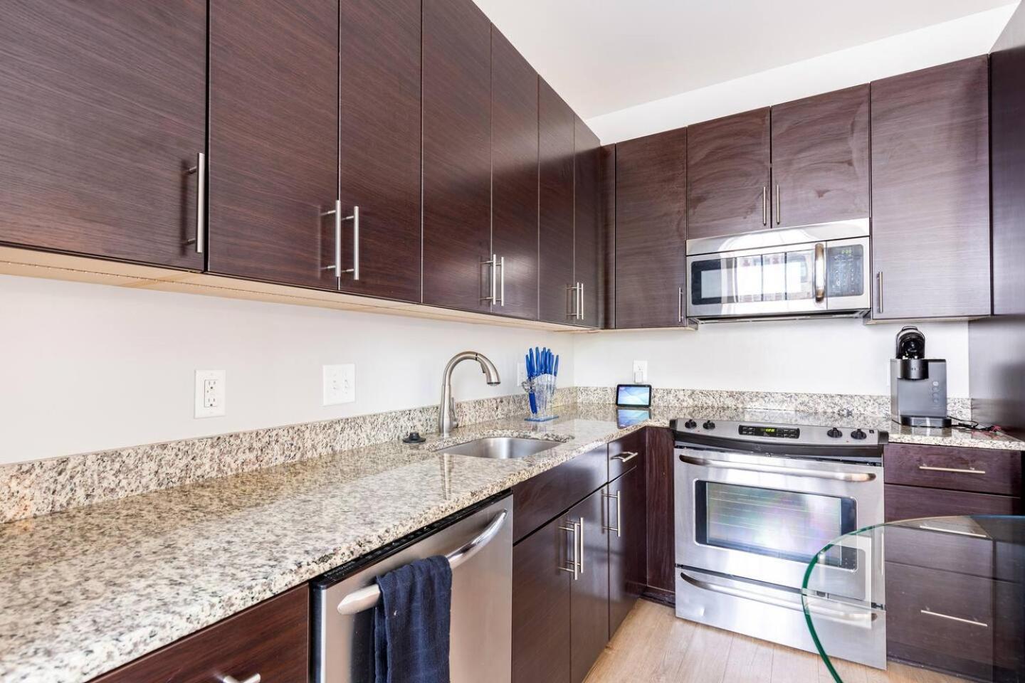 Luxury Inner Harbor Apartment Baltimore Extérieur photo